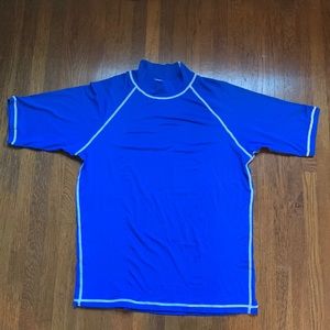 ⭐️Men’s or Women’s Rashguard  * Large